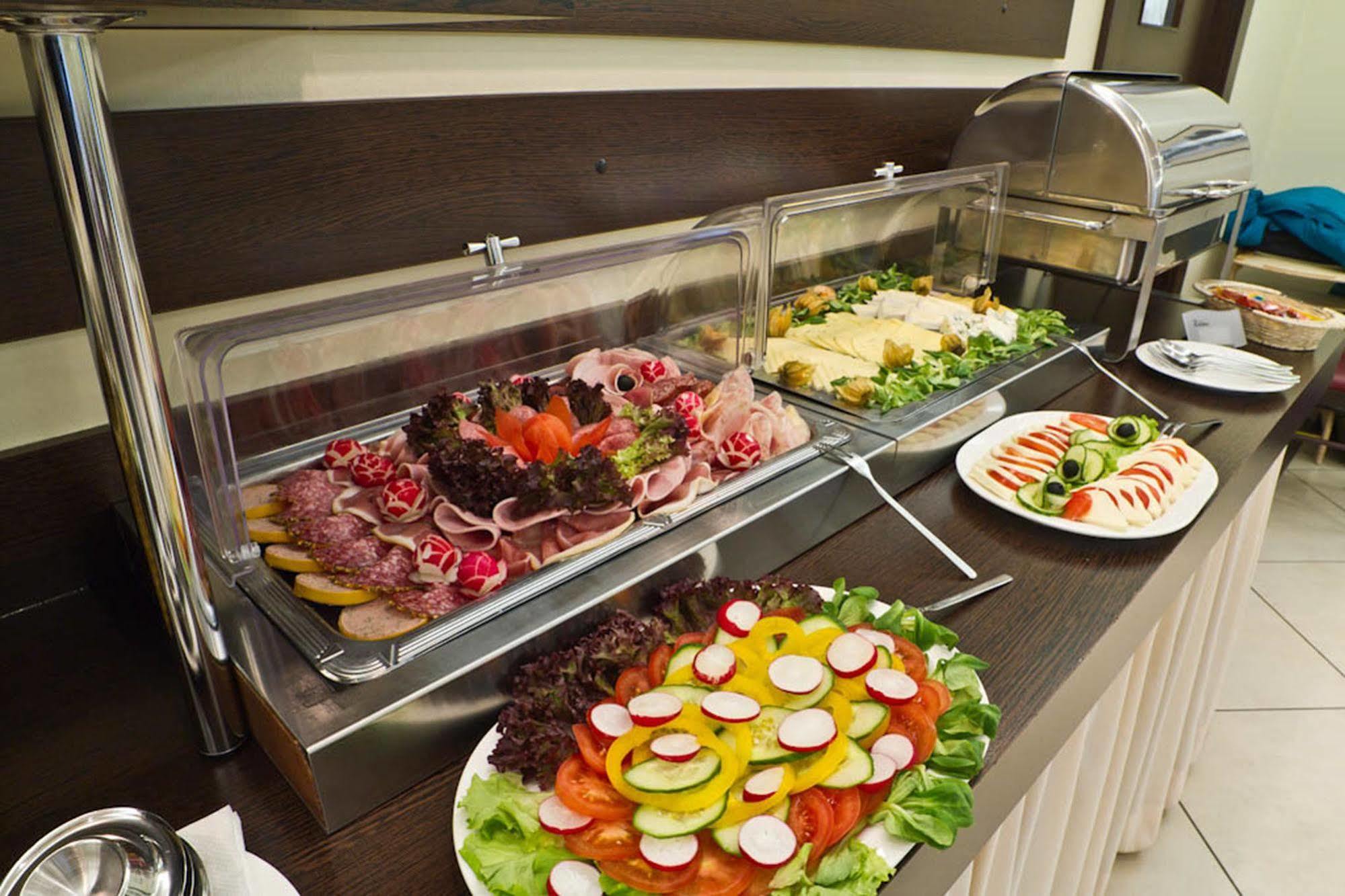 Ivbergs Hotel Messe Nord ベルリン エクステリア 写真