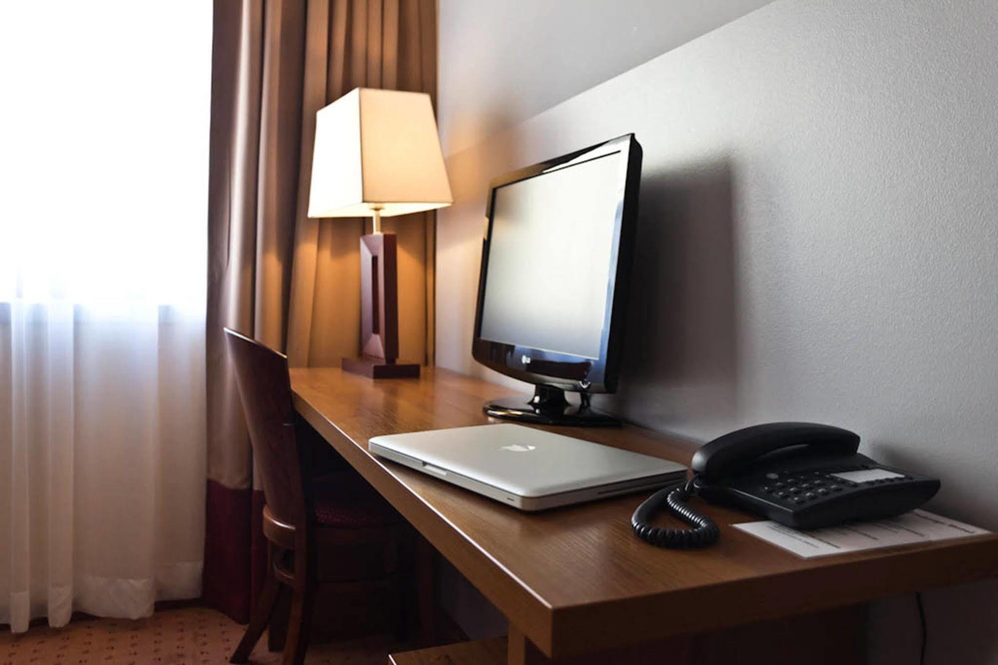 Ivbergs Hotel Messe Nord ベルリン エクステリア 写真